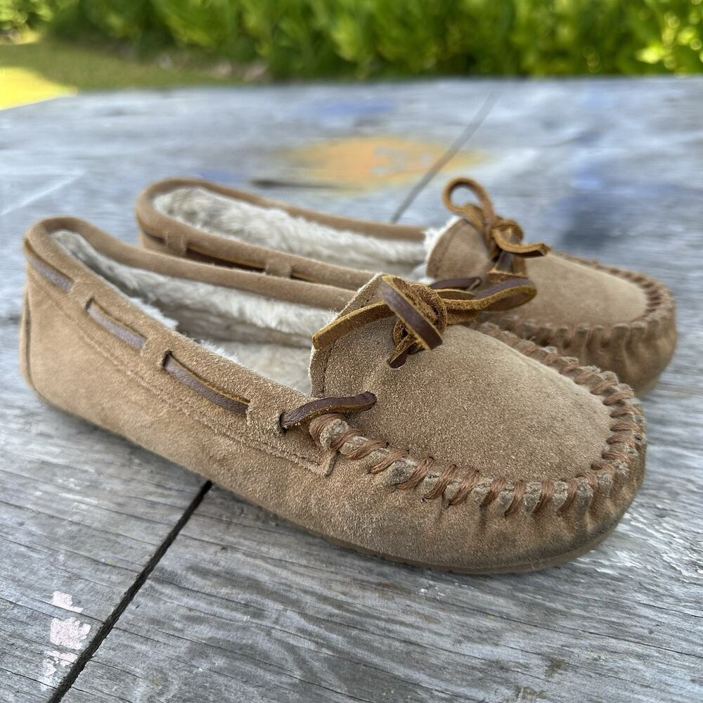 Minnetonka Moccasins Beige Suede Leather Hard Bottom Shoe Sz 6 Faux Fur 4052 Y2K
